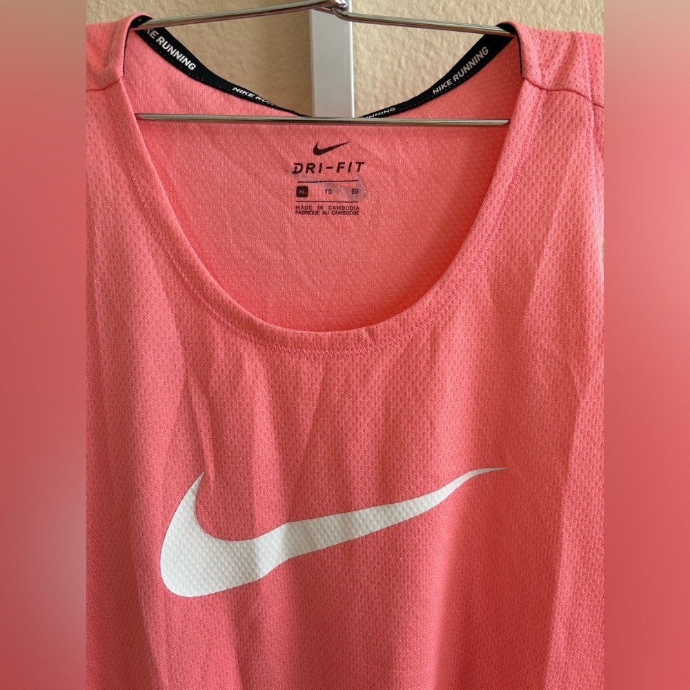 Nike Dri-Fit Running Racerback Top in Coral - Size XL - Picture 2 of 3